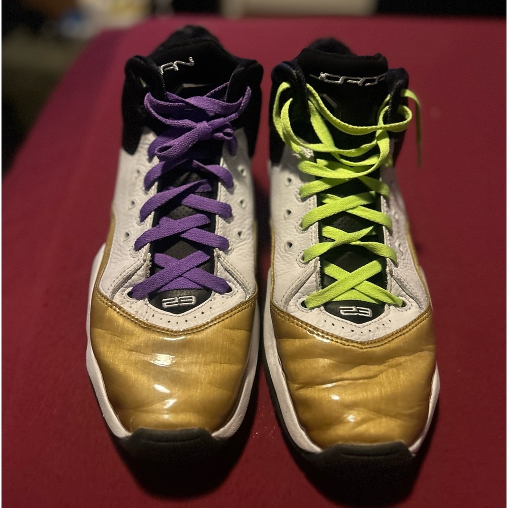 Jordan B Loyal White Black Gold